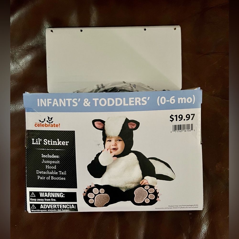 Infant baby skunk costume